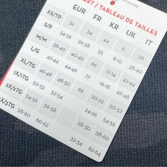 NWT SPANX Look at Me Now Leggings Black Camo Size Small - Picture 8 of 8